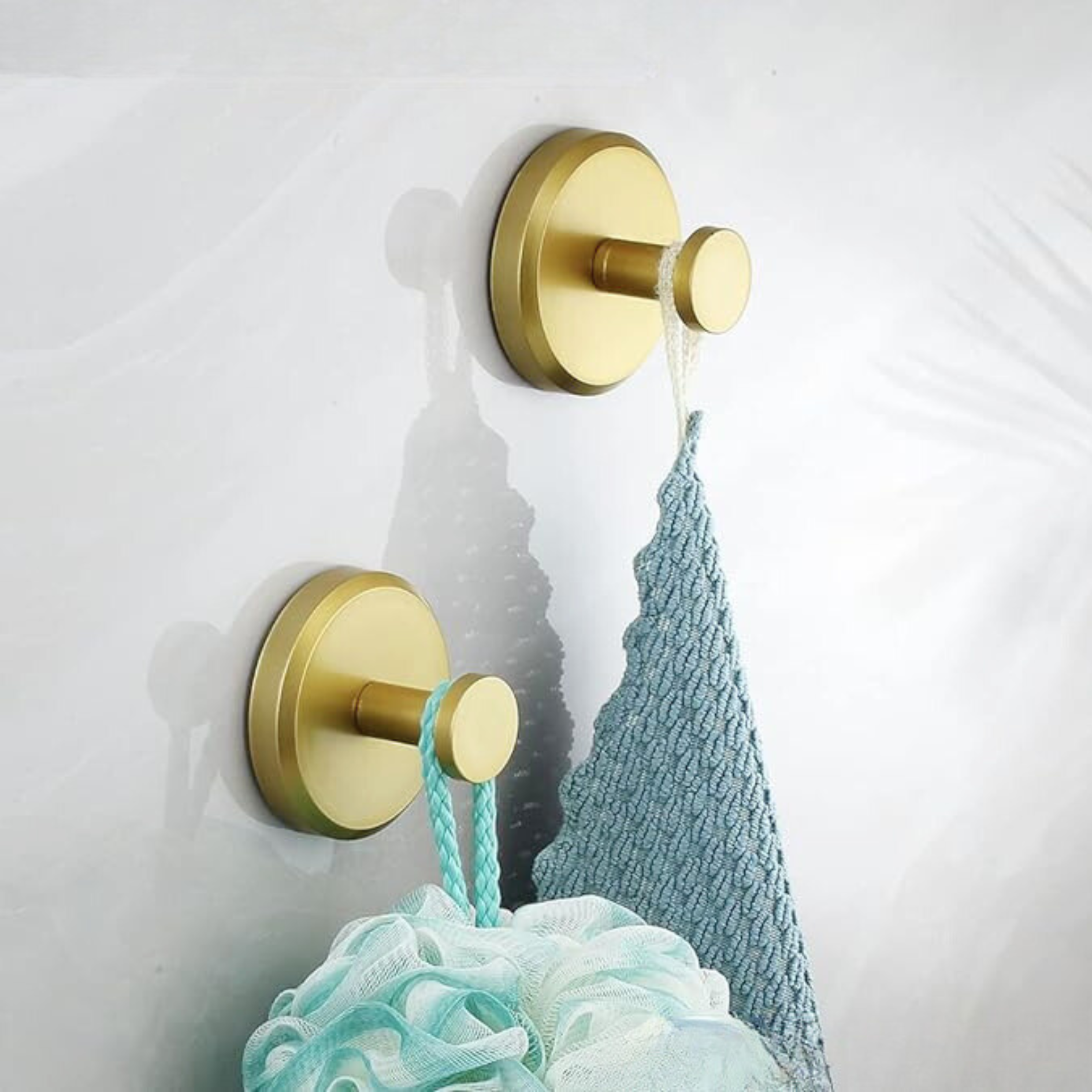 كروشيه متعدد الاستخدامات مع شفاط – تثبيت قوي وقابل للإزالة