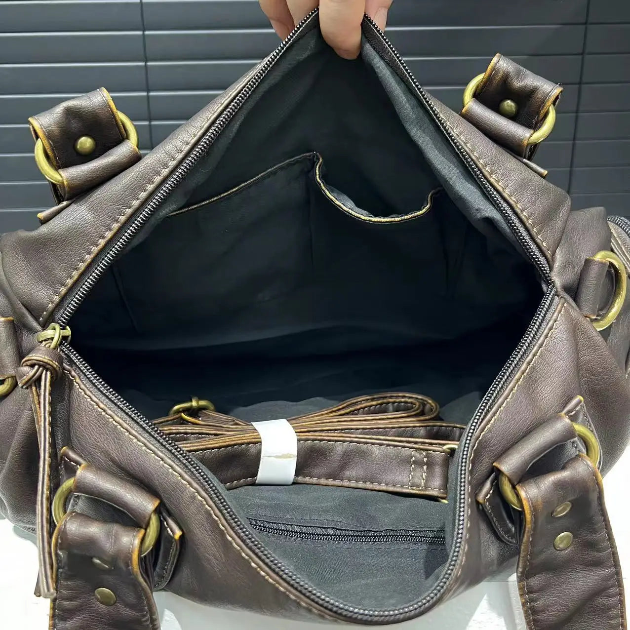 Clara | Retro Schoudertas – Tijdloze Elegantie En Vintage Stijl