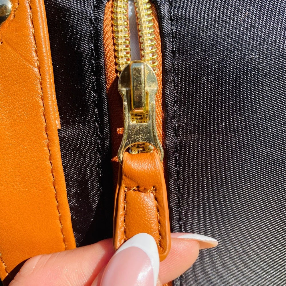 Reisetasche - Stil Und Regenschutz