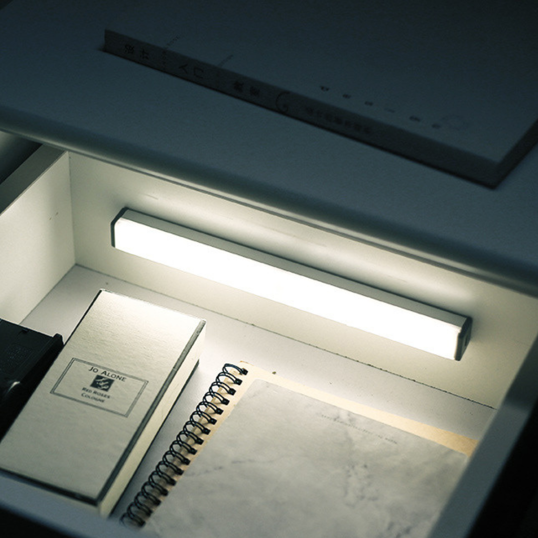 Bară Luminoasă — Iluminare Inteligentă Cu Detector De Mișcare