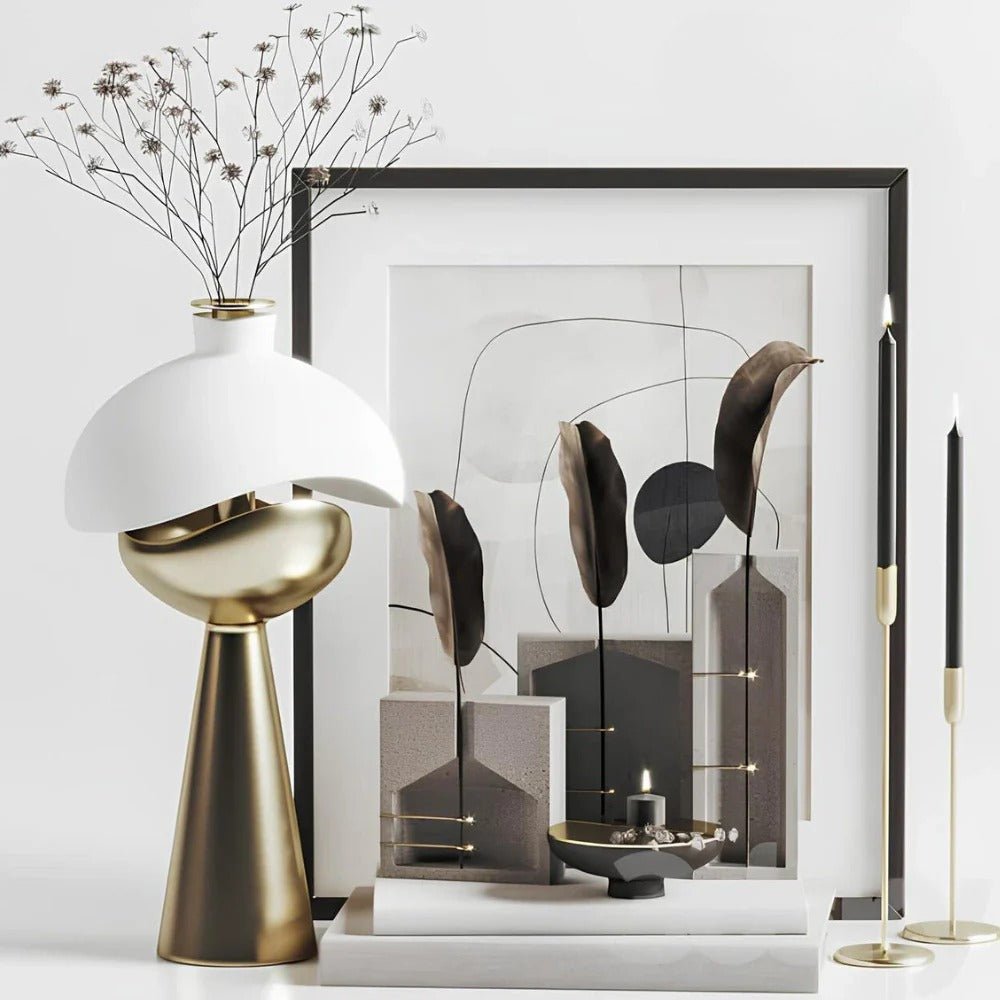 Sculpted Table Lamp – Elegance and Originality