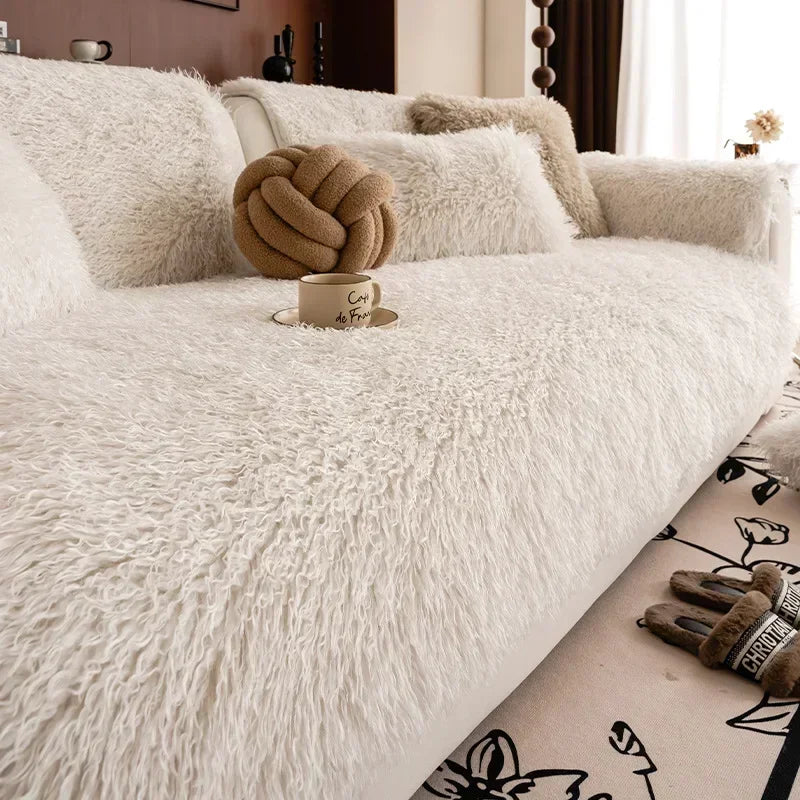 Pehmeä pehmoinen sohvanpäällinen - absoluuttista mukavuutta ja tyylikästä tyyliä