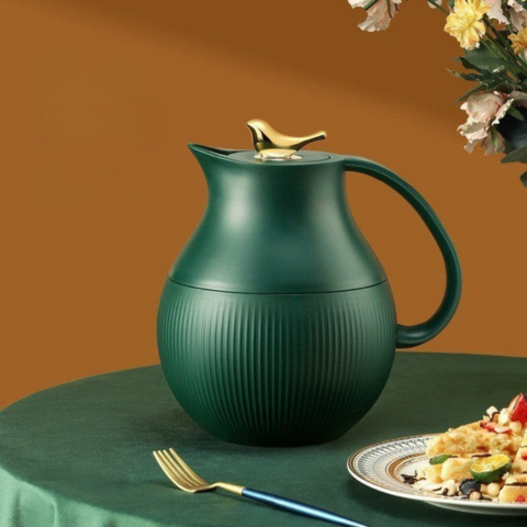 Carafă termică modernă - Stil rafinat și funcție practică