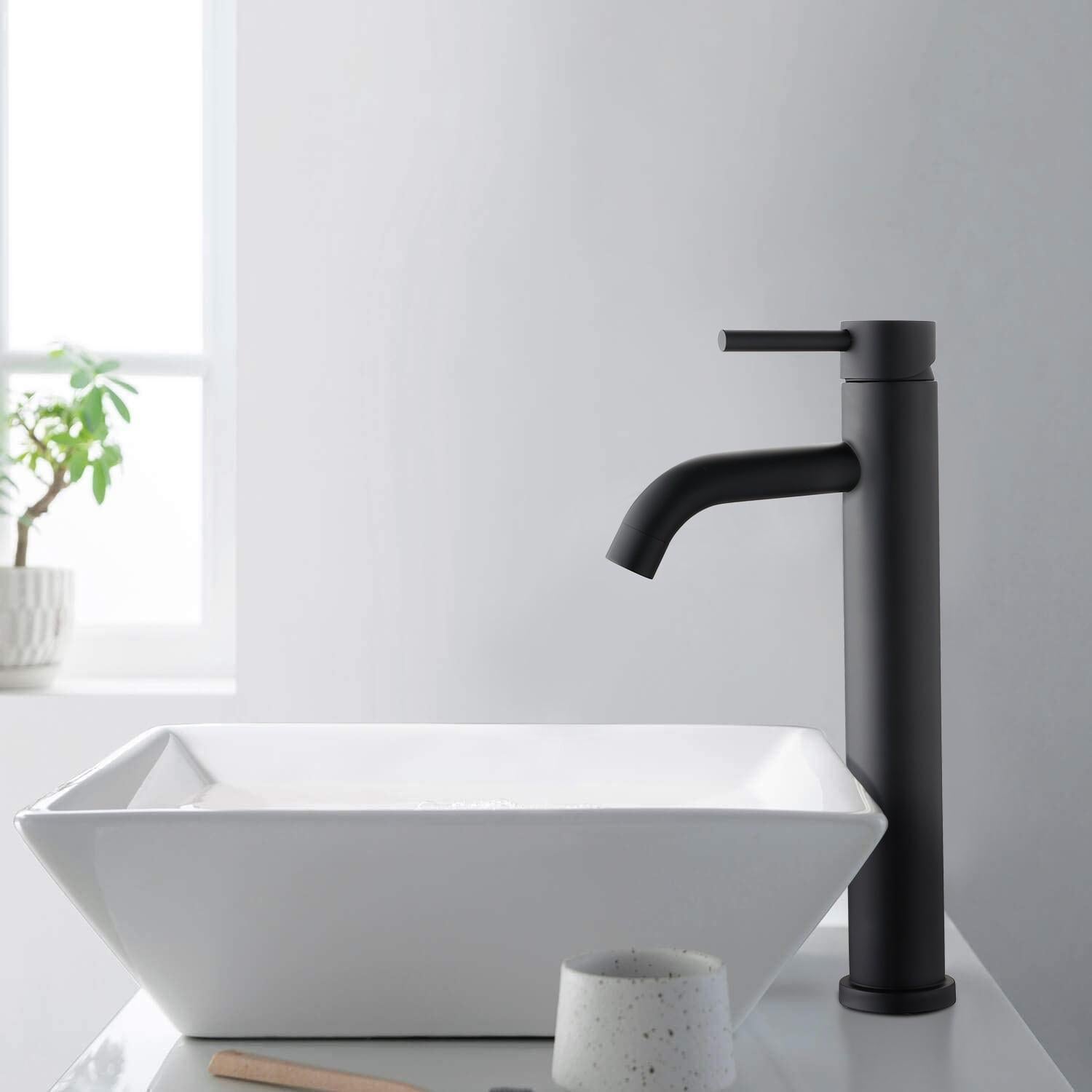 Rubinetto da lavabo rialzato – Finitura elegante nero opaco