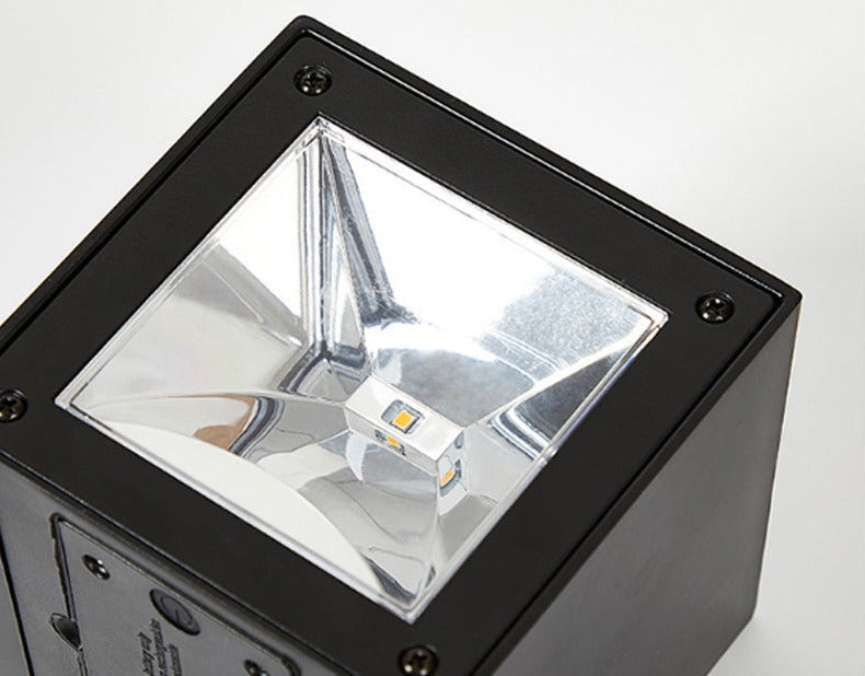 IP65 Lampă solară de perete pentru exterior - iluminat durabil, ecologic