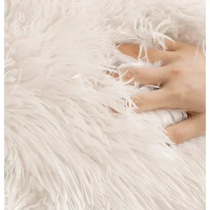 Pehmeä pehmoinen sohvanpäällinen - absoluuttista mukavuutta ja tyylikästä tyyliä