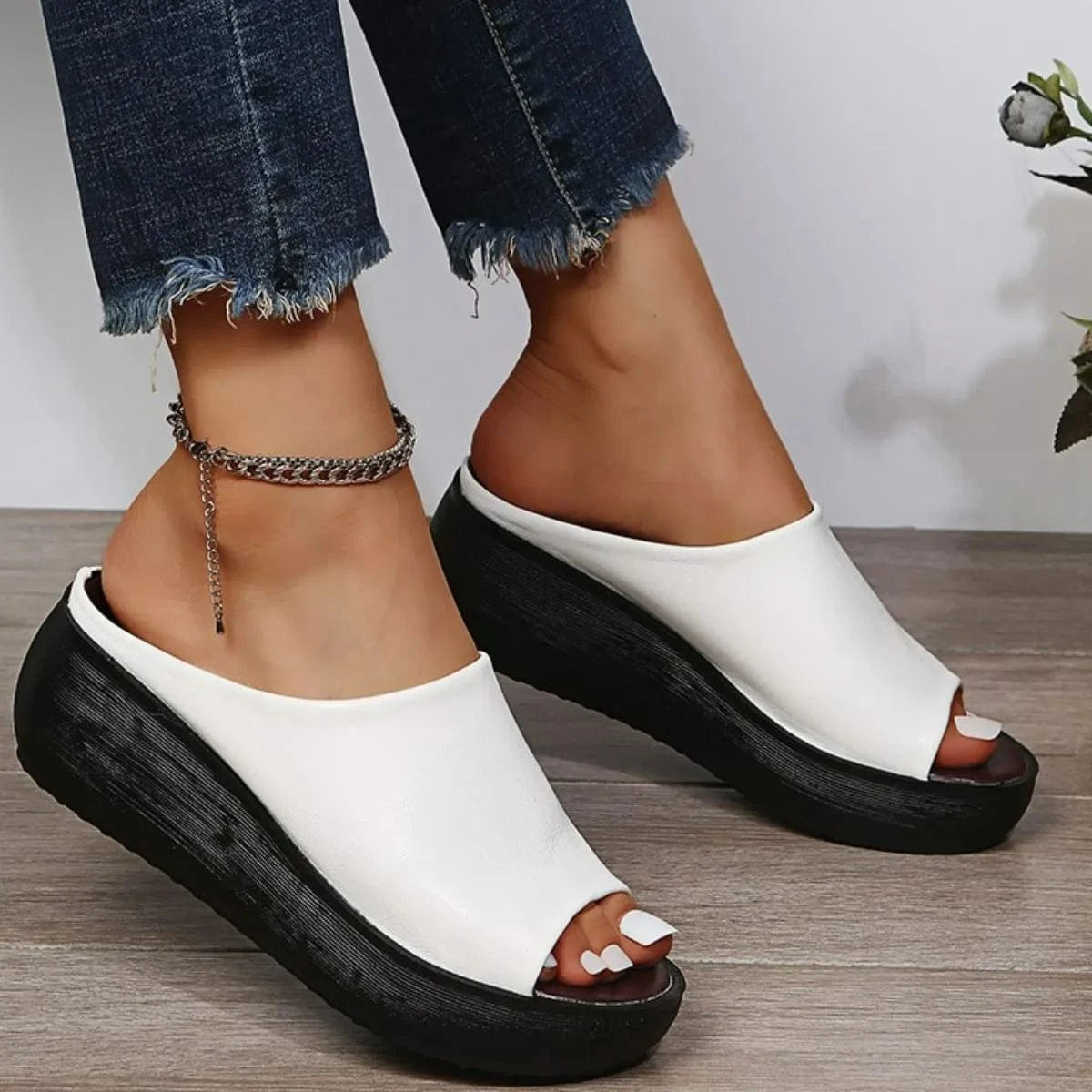 Platform Sandals — Open Toe Elegant 