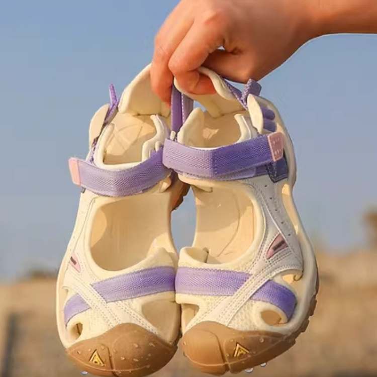 Λουσιέν | Σανδάλια Πεζοπορίας – Άνεση Και Πρόσφυση Σε Όλες Τις Επιφάνειες 