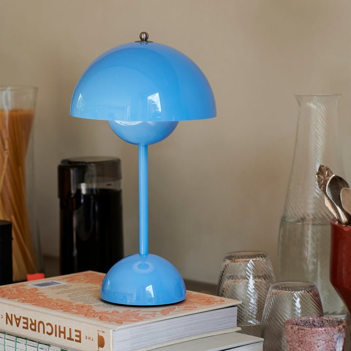 Irodai LED Lámpa – Modern egyszerűség és funkcionalitás 