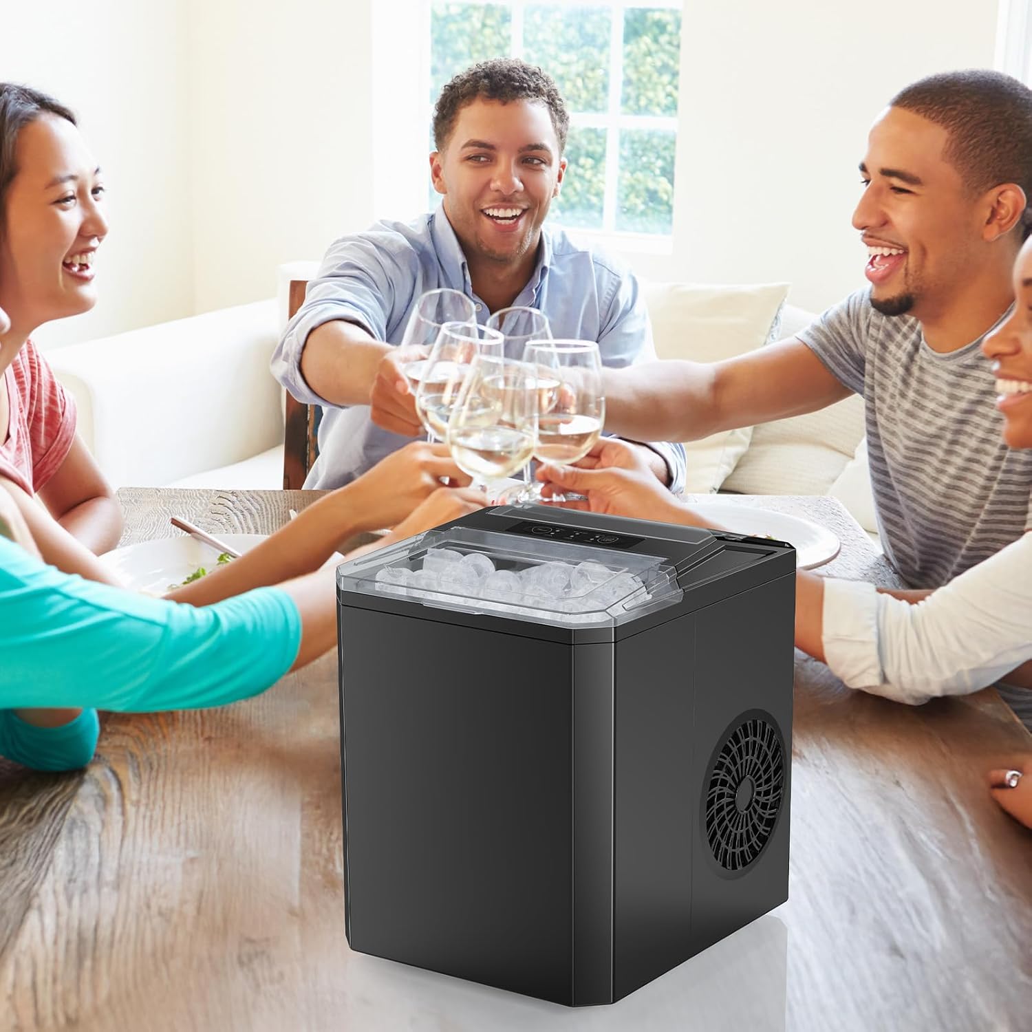 מכונת קרח ניידת – רעננות מיידית בהישג יד 