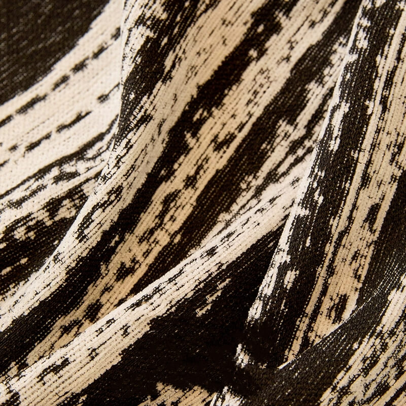 Pružný poťah na pohovku s protišmykovým vzorom – ochrana a pohodlie 