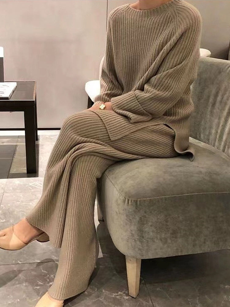 Denise | Yhdistelmä Loungewear Pehmeä ja Tyylikäs 