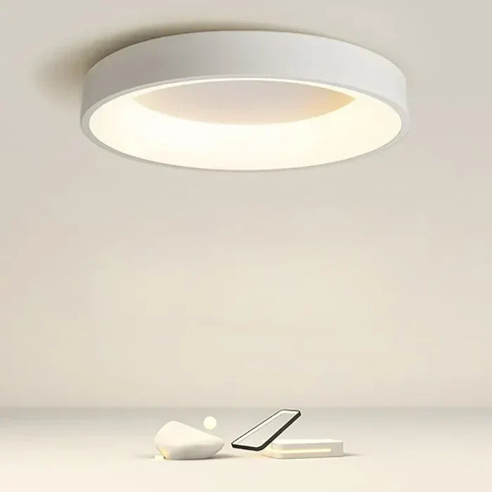 Lampada da soffitto – Linea essenziale e atmosfera calda 