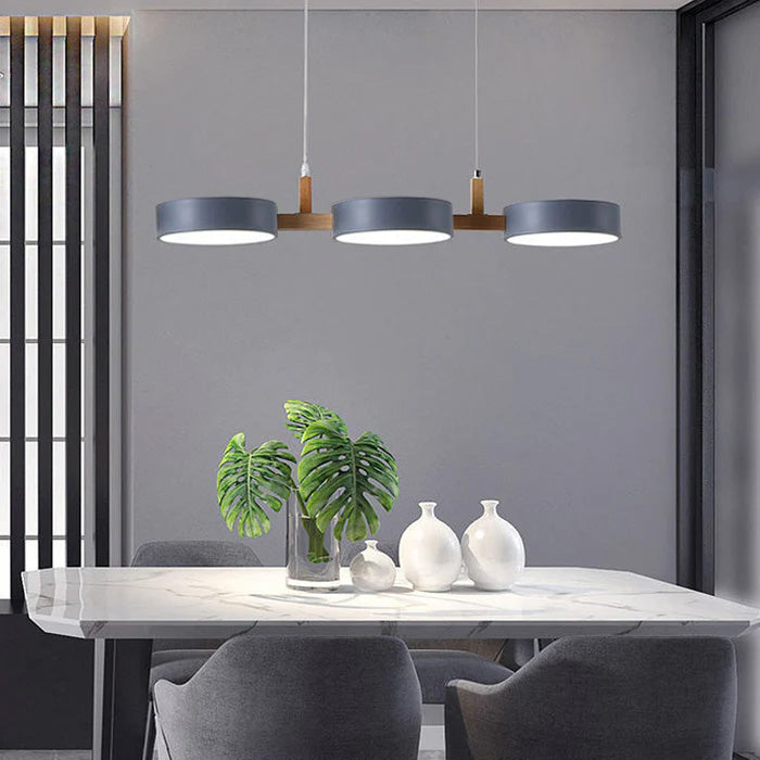 Lampadario Moderno In Metallo – Design Elegante E Illuminazione Di Tendenza 