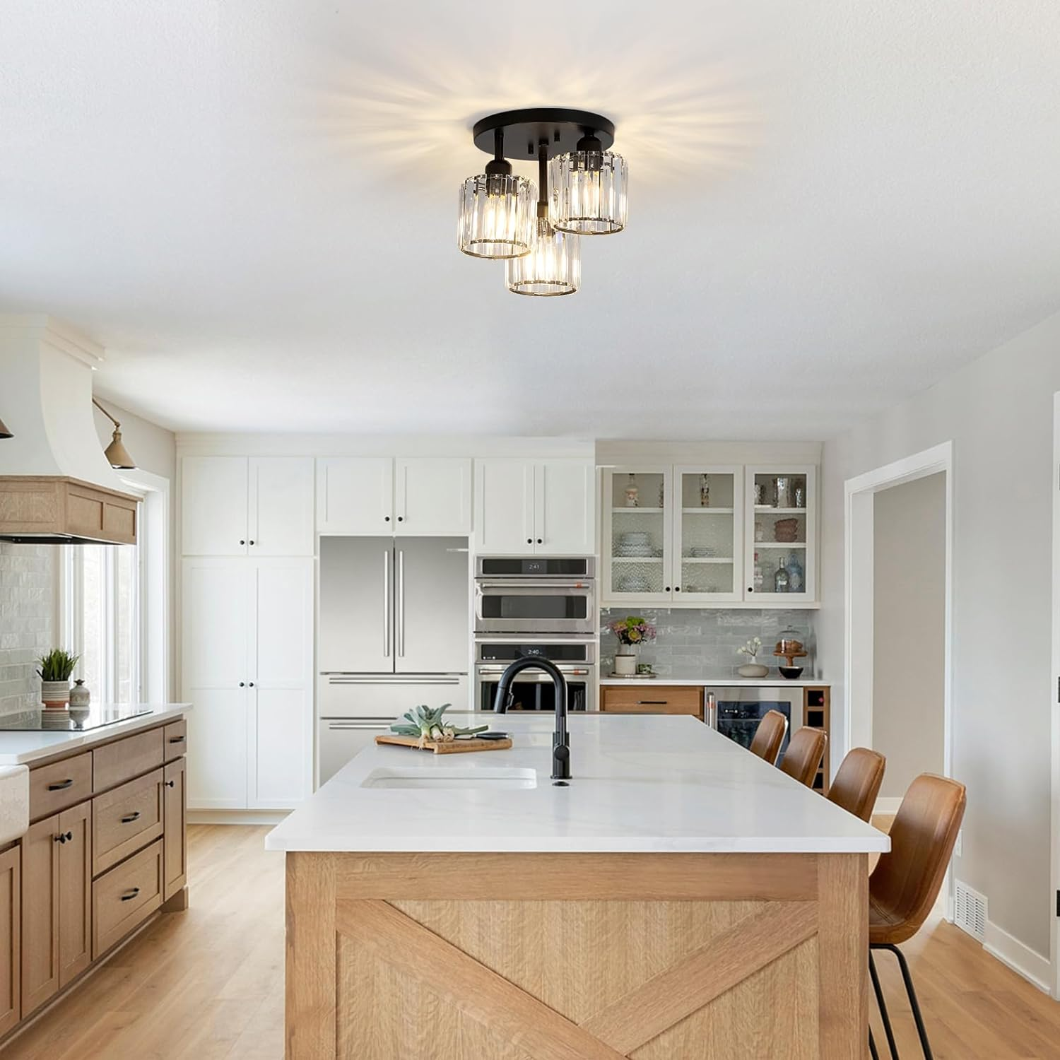 Ημι-ενσωματωμένος πολυέλαιος – Σύγχρονη κομψότητα και εκλεπτυσμένη λάμψη 