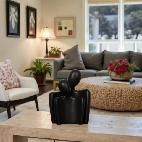 Γλυπτική Ζευγάρι Σφιχταγκαλιασμένο – Καλλιτεχνική Και Συναισθηματική Γοητεία 