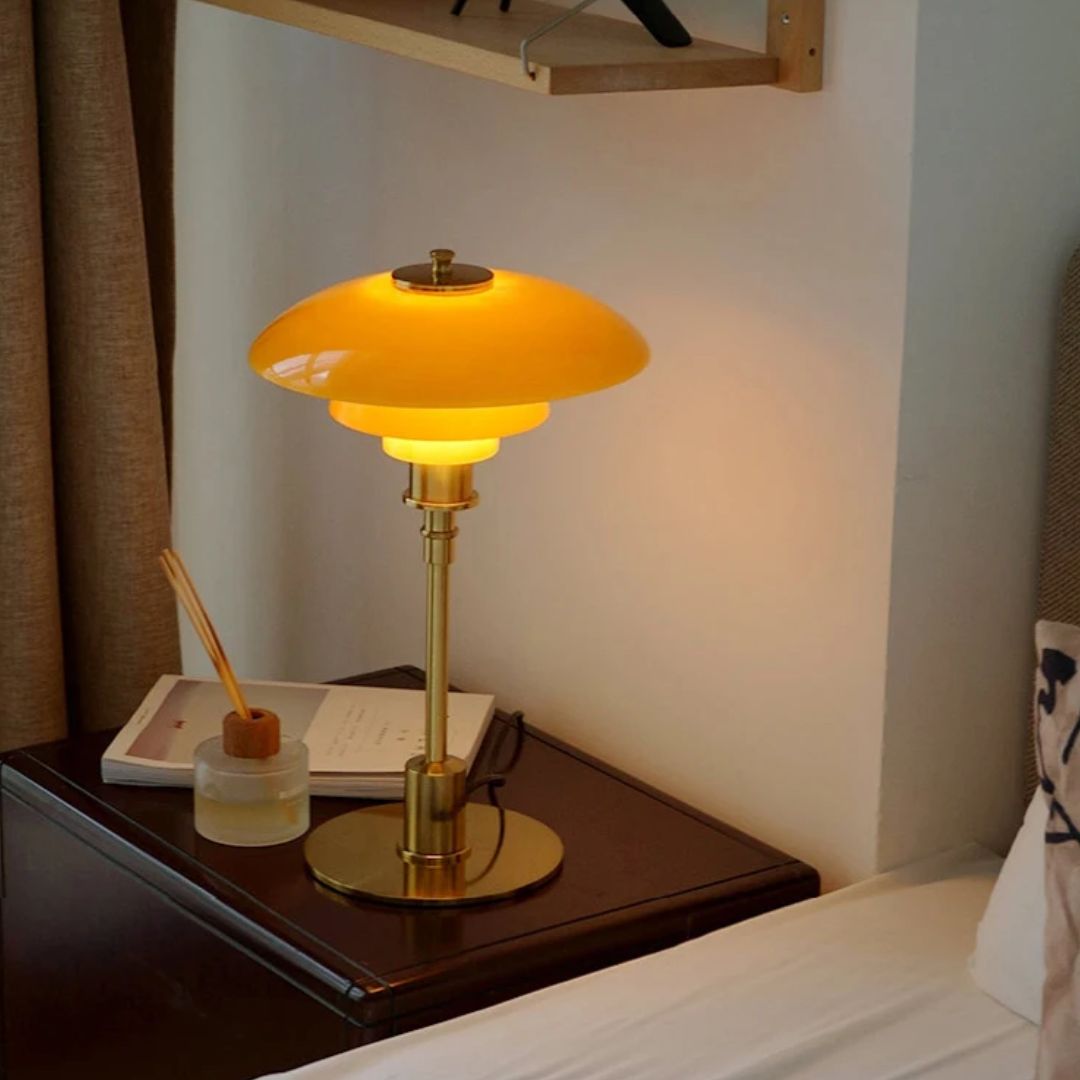 Scandinavian Style LED Table Lamp – Soft and Modern Light 