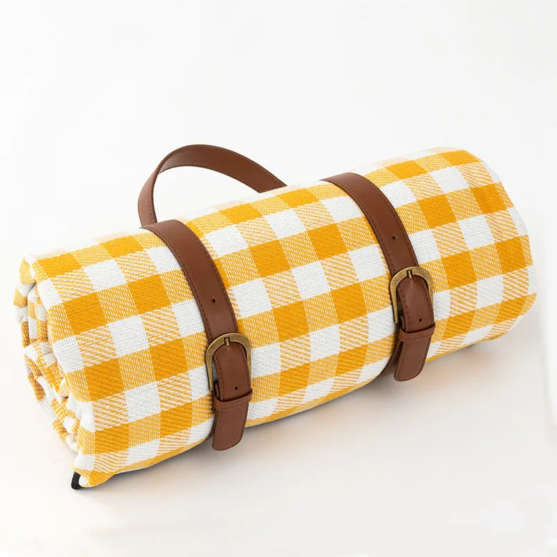 Pătură de Picnic Impermeabilă Pliabilă – Model Clasic Cu Carouri 