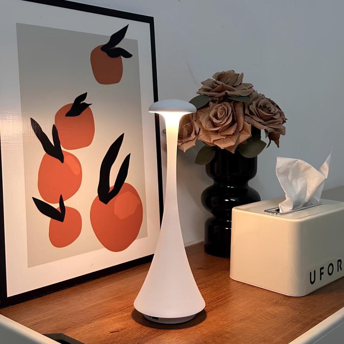 Sleek Table Lamp – Elegance and Modernity 