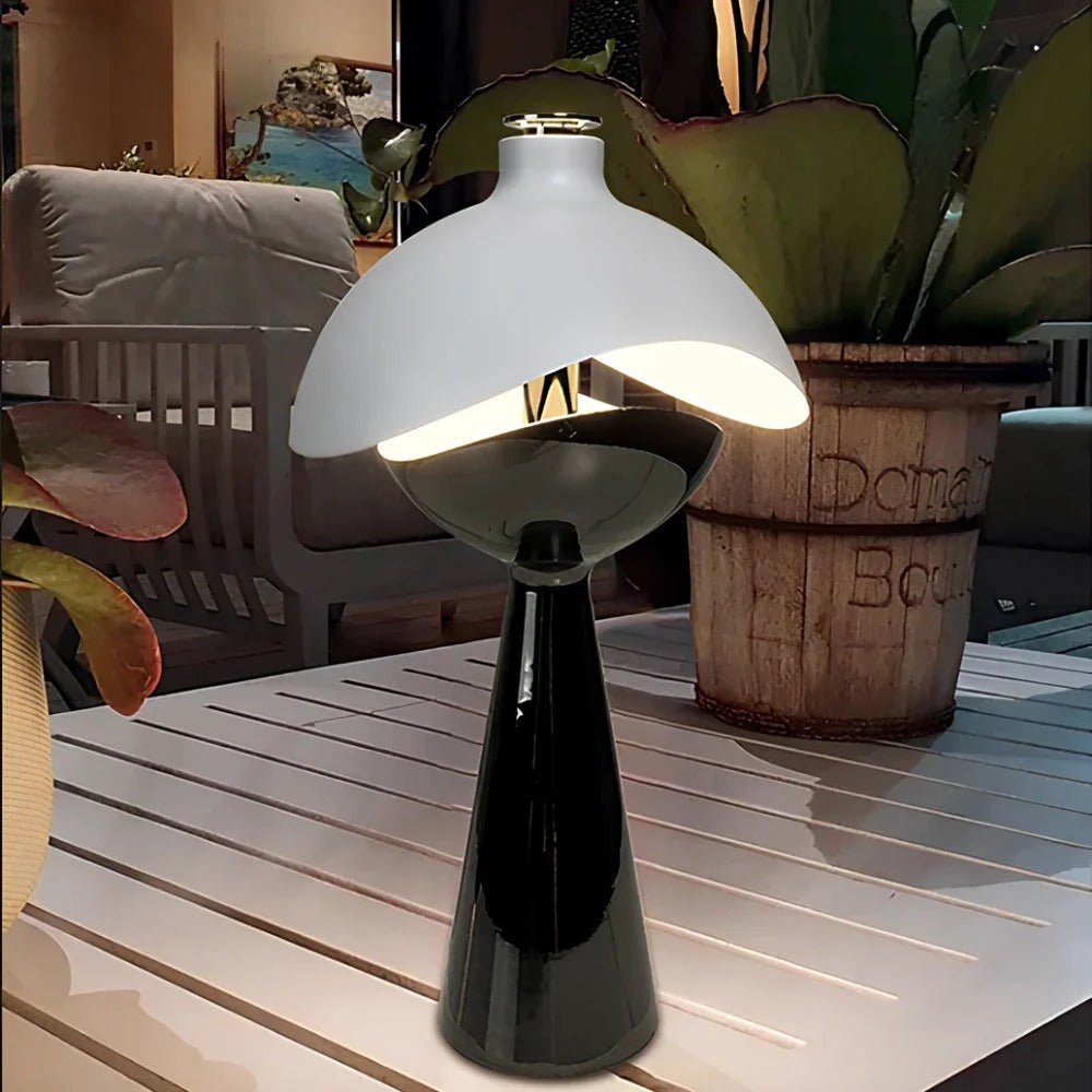 Lampă de birou sculptată – eleganță și originalitate 