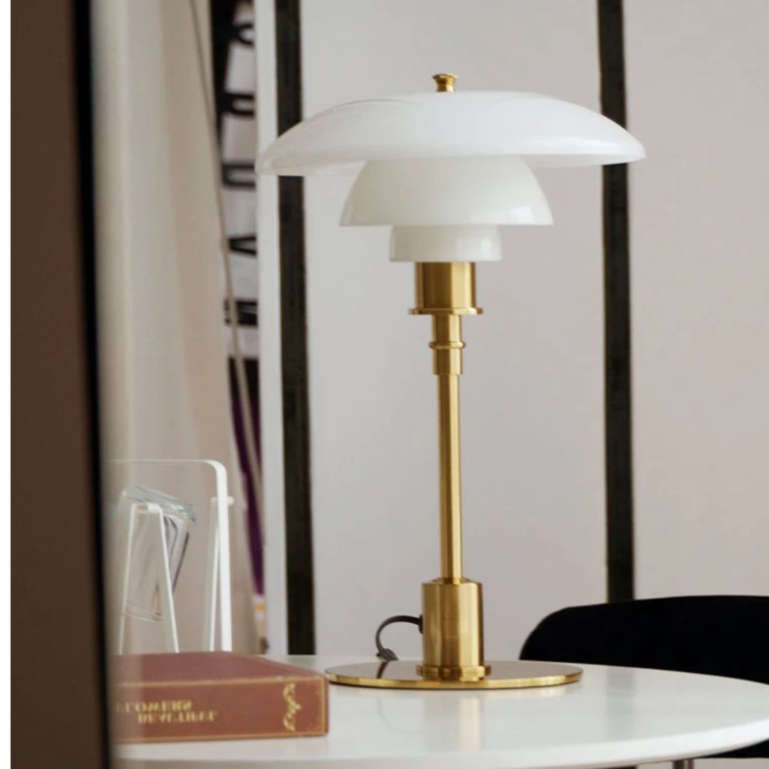 Scandinavian Style LED Table Lamp – Soft and Modern Light 